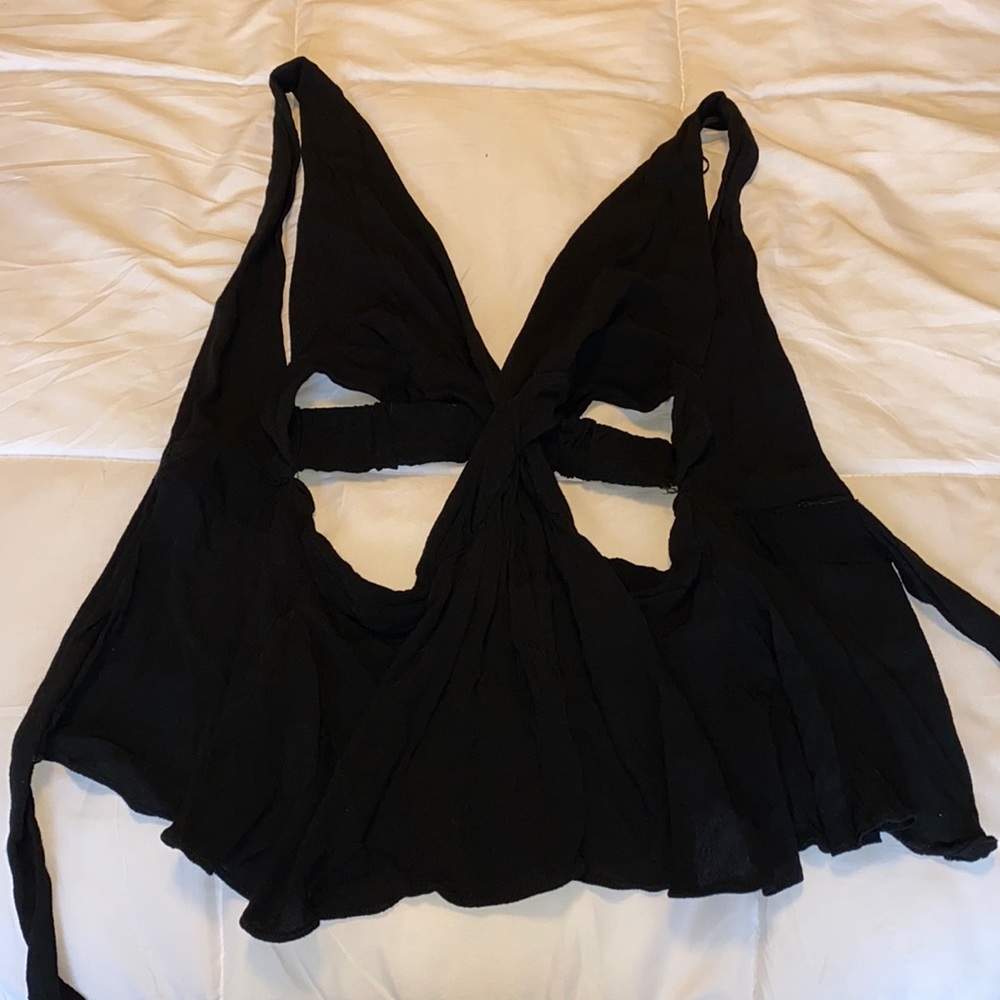 BCBG going out top